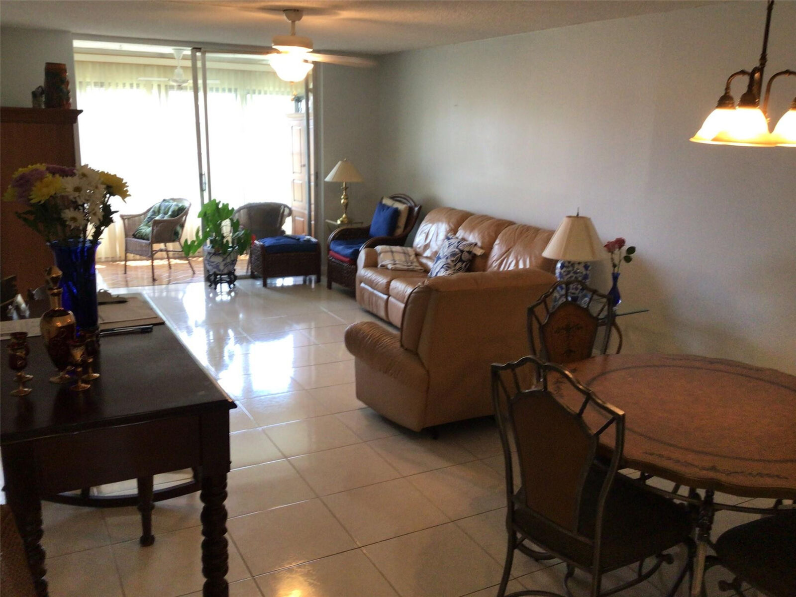 Property Photo: 2571 Aragon Boulevard 321 FL 33322