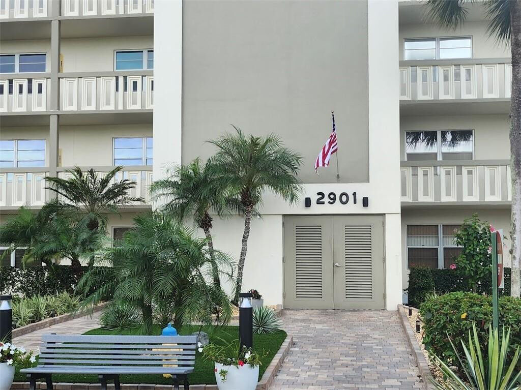 Property Photo:  2901 Victoria Circle L3  FL 33066 