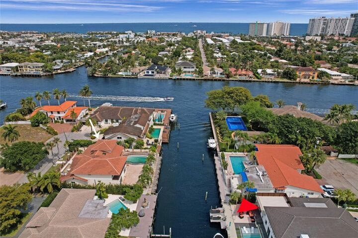 Property Photo: 3100 NE 47th Street FL 33308