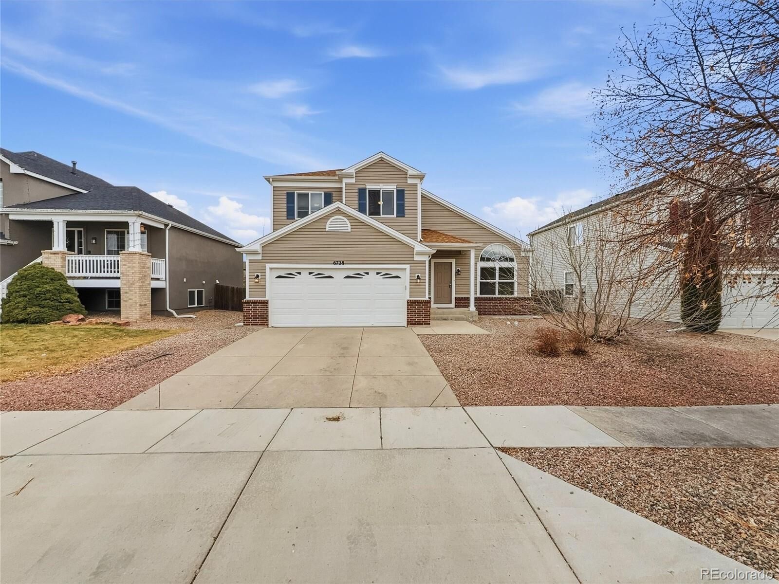 Property Photo:  