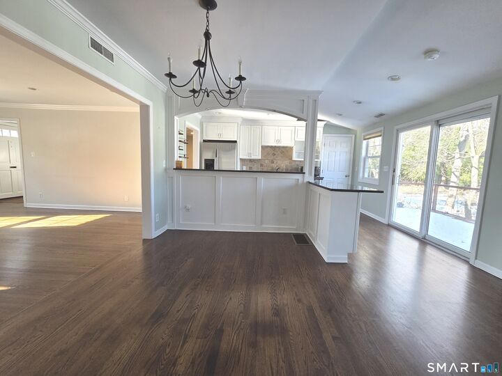 Property Photo:  51 Glendale Road  CT 06906 