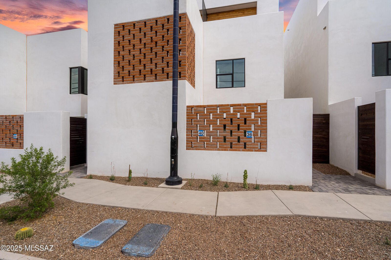 Property Photo:  40 W 18th Street  AZ 85701 