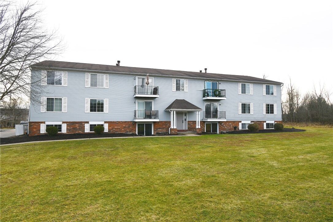 Property Photo:  1642 Jefferson Ridge Drive  PA 15025 