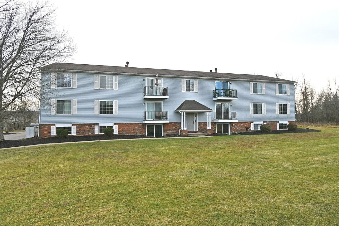 Property Photo:  1642 Jefferson Ridge Drive  PA 15025 