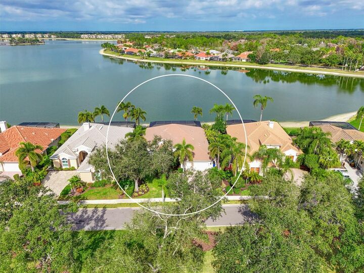 Property Photo: 6619 Waters Edge Way FL 34202
