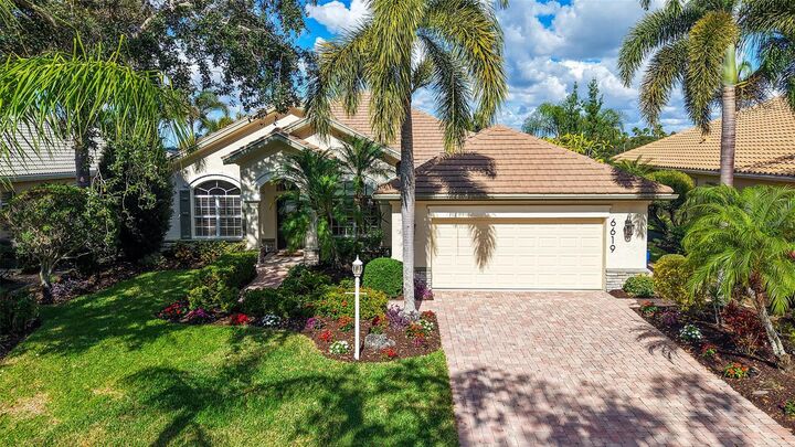 Property Photo:  6619 Waters Edge Way  FL 34202 