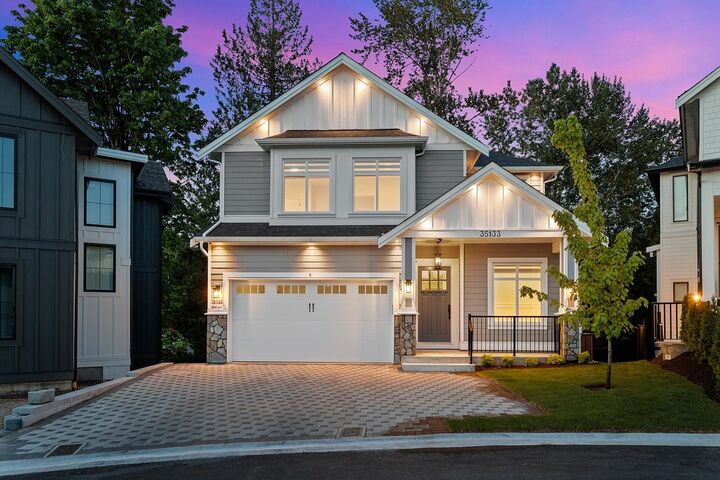 Property Photo: 35133 Christina Place 4 BC V2S 8H1