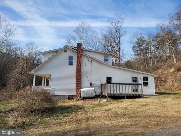 Property Photo: 9492 Cumberland Road WV 26763