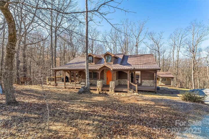 Property Photo:  525 Mossy Oak Trail  NC 28761 