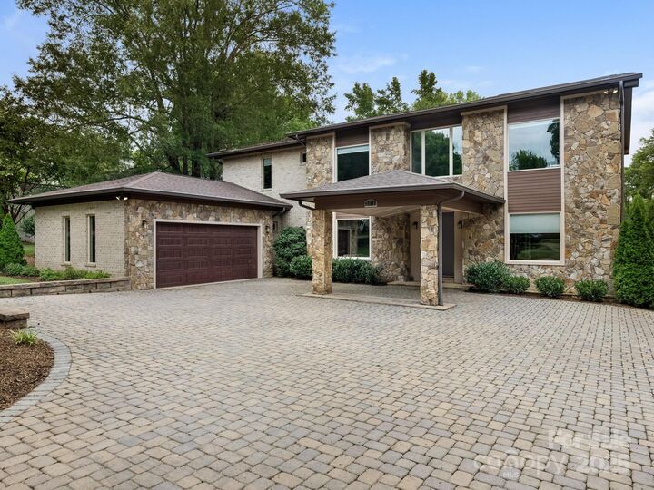 Property Photo:  2011 Sharon Avenue  NC 28211 