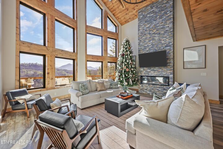 Property Photo:  2731 Knights Lane  TN 37862 