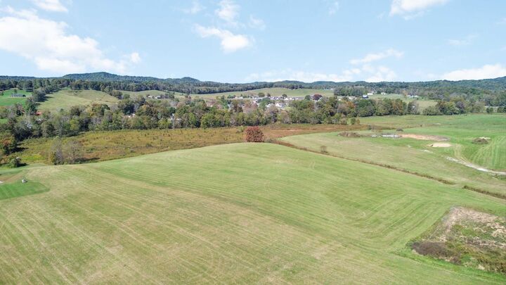 Property Photo:  999 Rough Creek Road  KY 40744 
