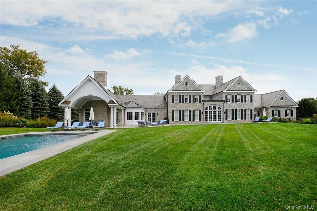 Property Photo:  21 Lincoln Lane  NY 10577 
