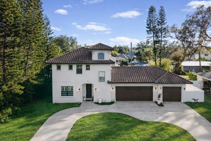 Property Photo: 3508 W Euclid Avenue FL 33629