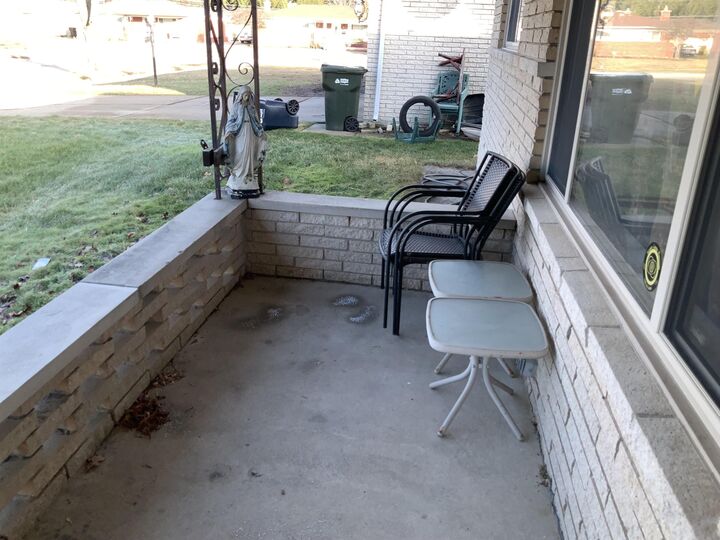 Property Photo:  5036 Rockdale Court  MI 48310 