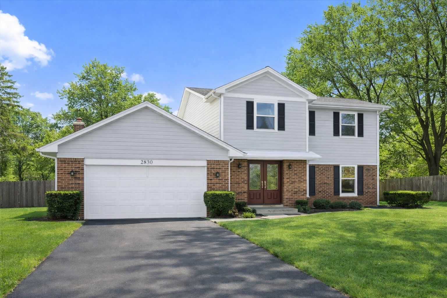 Property Photo:  2830 Lexington Lane  IL 60035 