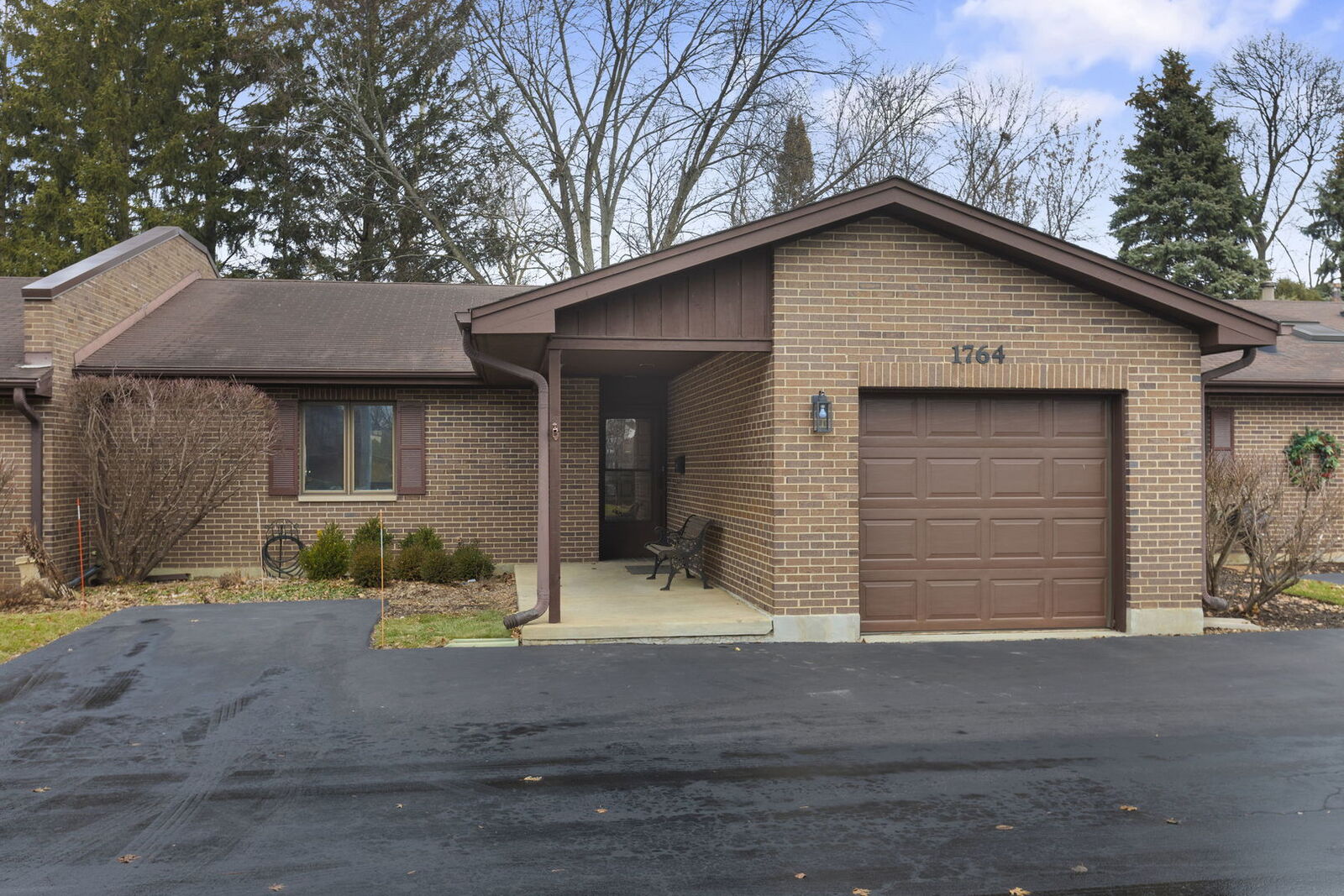 Property Photo:  1764 Jefferson Avenue  IL 60025 