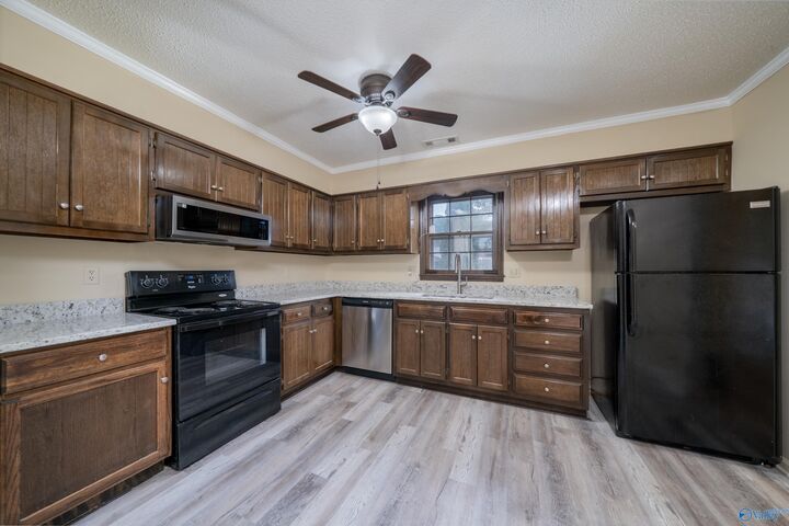 Property Photo: 2179 Westbury Court SW AL 35603