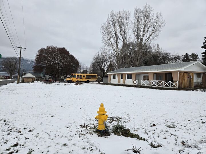 Property Photo:  308 S Victoria St  WA 99109 