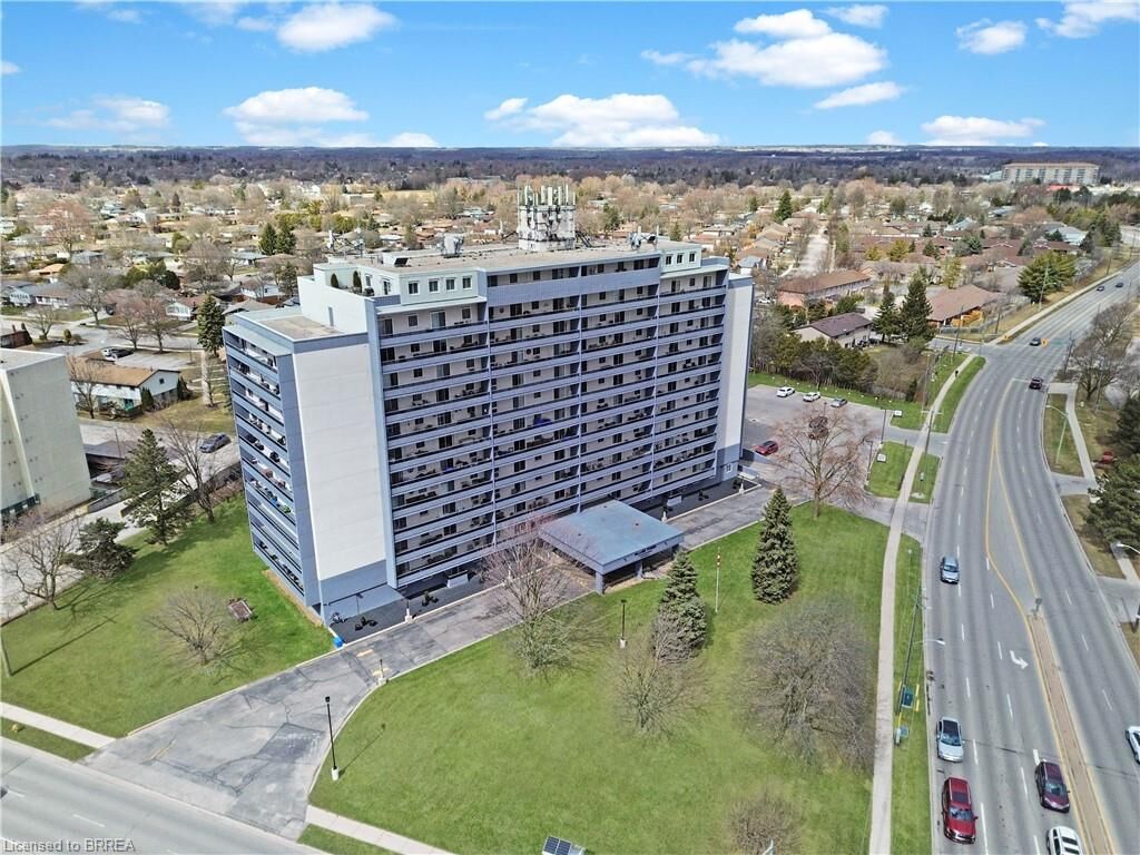 Property Photo: 640 West Street 908 ON N3R 6M3