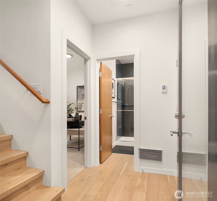 Property Photo: 2617 3rd Avenue W WA 98119