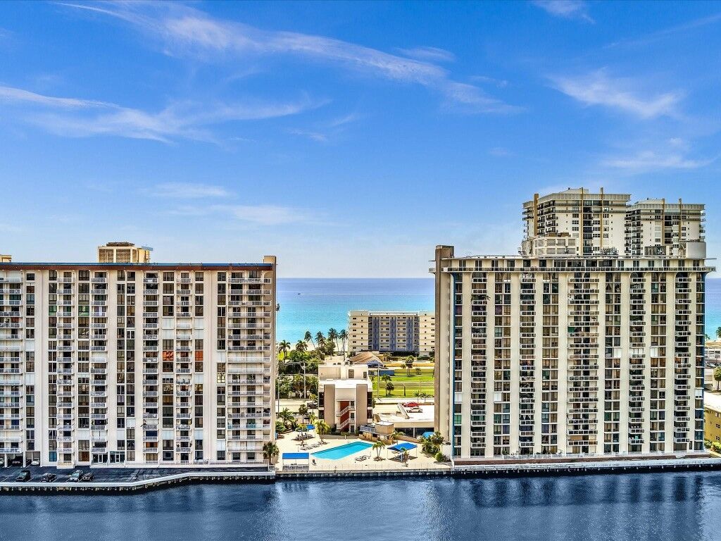 Property Photo:  1600 S Ocean Drive 2B  FL 33019 