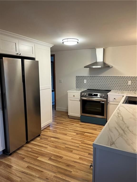 Property Photo:  233 Turnpike Avenue  RI 02871 