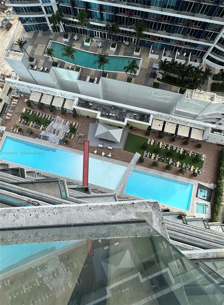 Property Photo:  1300 S Miami Ave 2808  FL 33130 