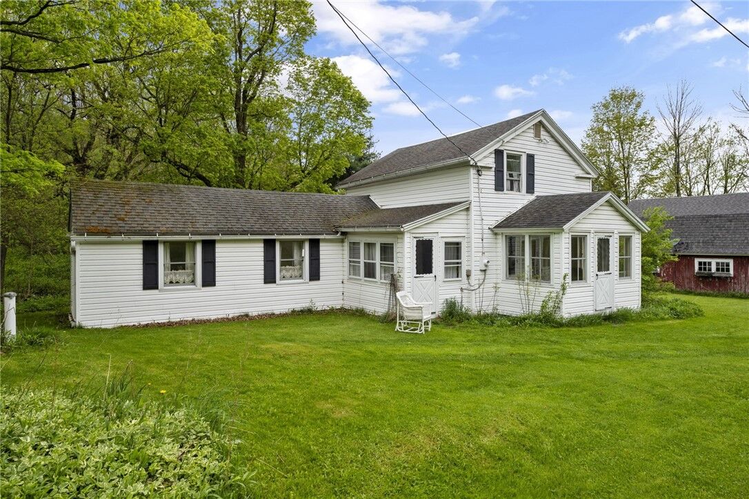 Property Photo:  445 Old 76 Road  NY 14850 
