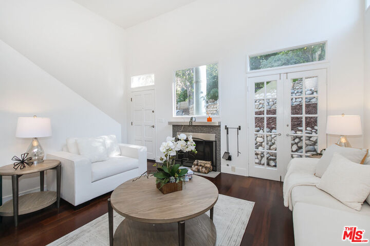 Property Photo:  2044 Stanley Hills Dr  CA 90046 