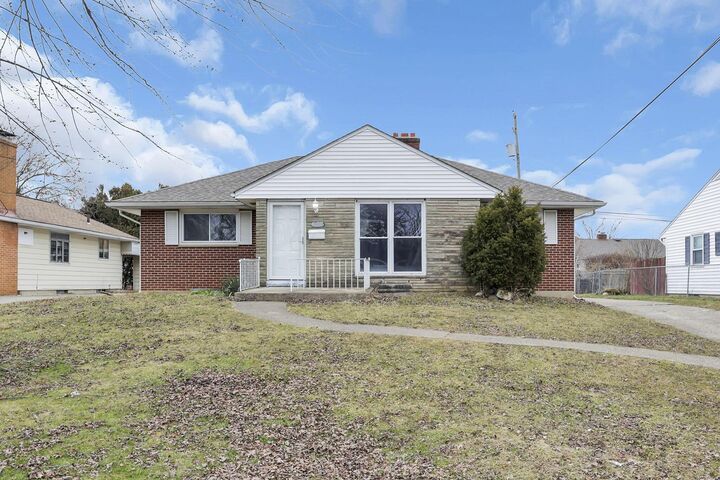 Property Photo:  2692 Regina Avenue  OH 43204 