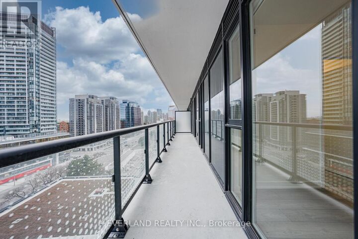 Property Photo:  5858 Yonge Street East 1211  ON M2M 0C6 