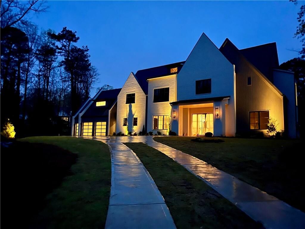 Property Photo:  372 Chattahoochee Street  GA 30075 