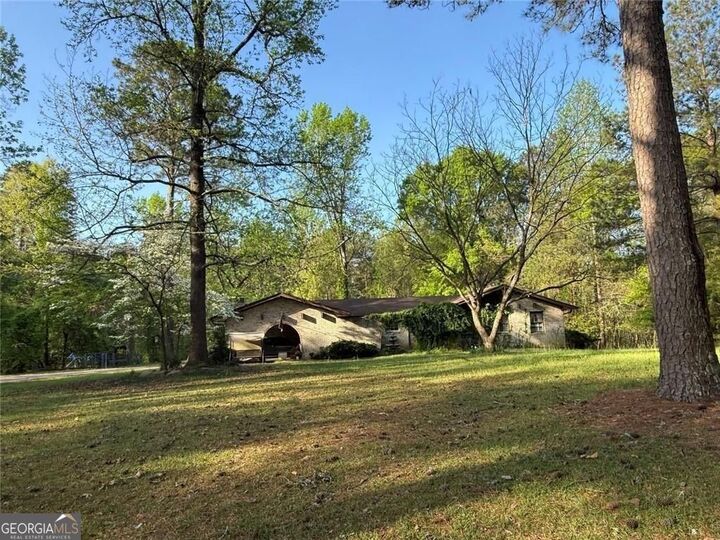 Property Photo: 324 Piper Road GA 30014