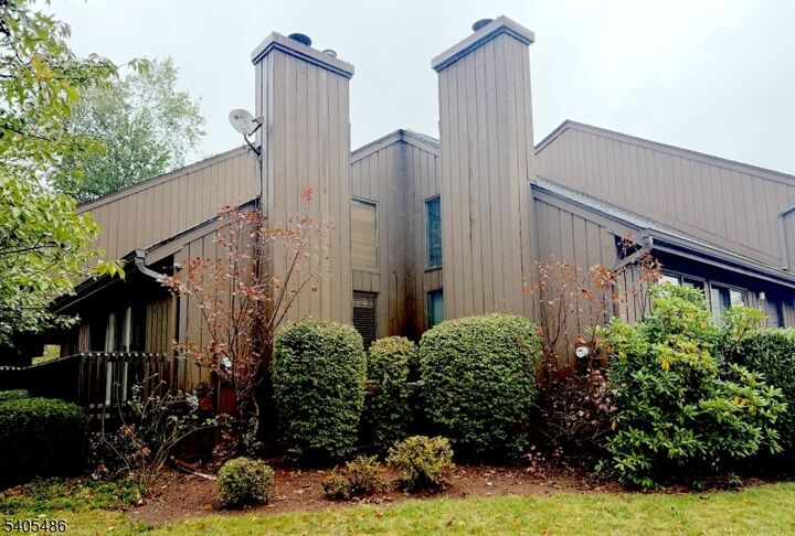 Property Photo:  237 Kingsberry Dr 237  NJ 08873 