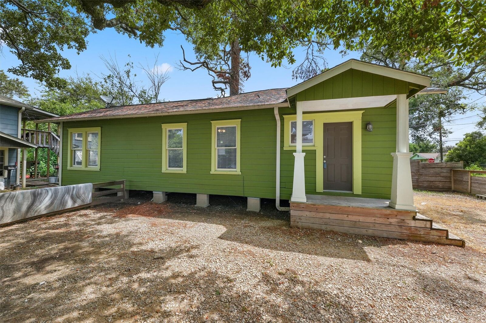 Property Photo: 1107 Melbourne Street TX 77022