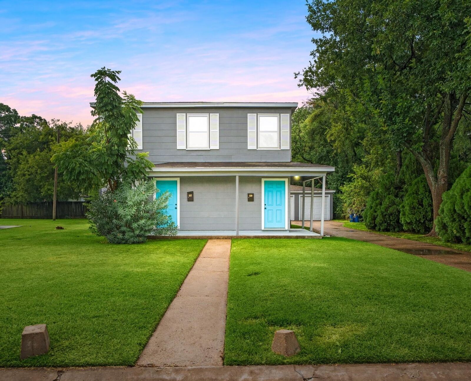 Property Photo:  1117 &Amp 1119 1st Ave N  TX 77590 