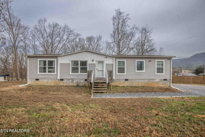 Property Photo:  2744 Maplecrest Lane  TN 37876 