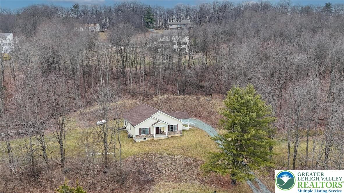Property Photo: 2021 Evergreen Drive PA 18252