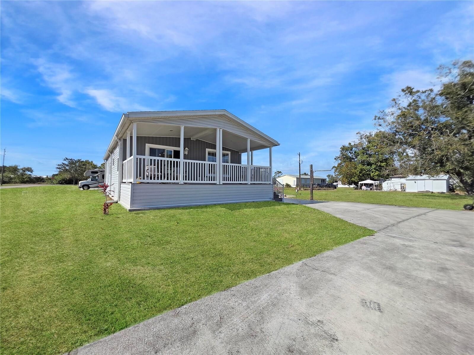 Property Photo:  27971 Roanoke Circle  FL 33950 