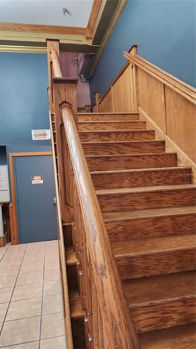Property Photo:  