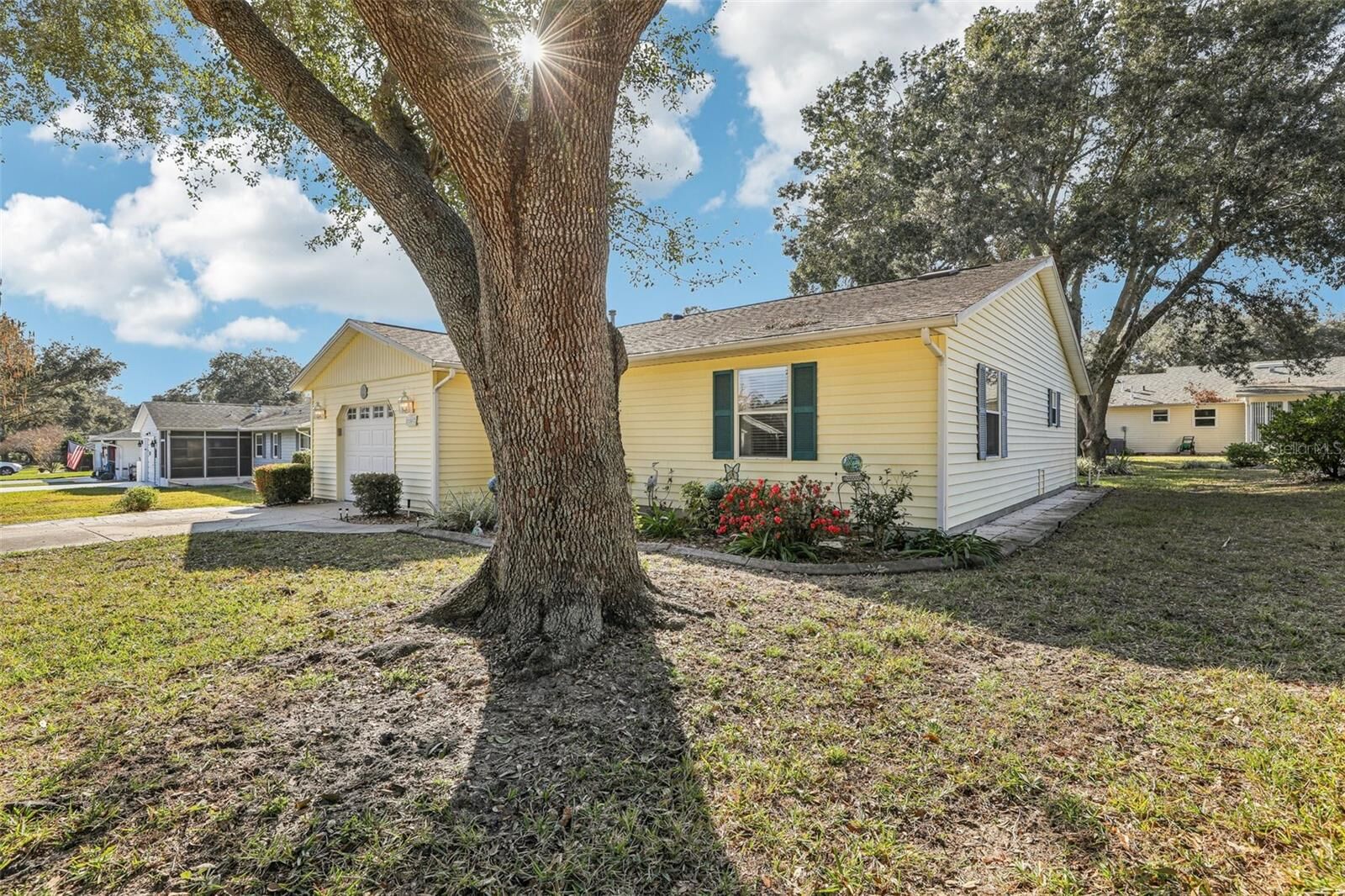 Property Photo:  1507 New Abbey Avenue  FL 34788 
