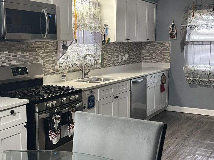 Property Photo:  12600 S Wallace Street  IL 60628 