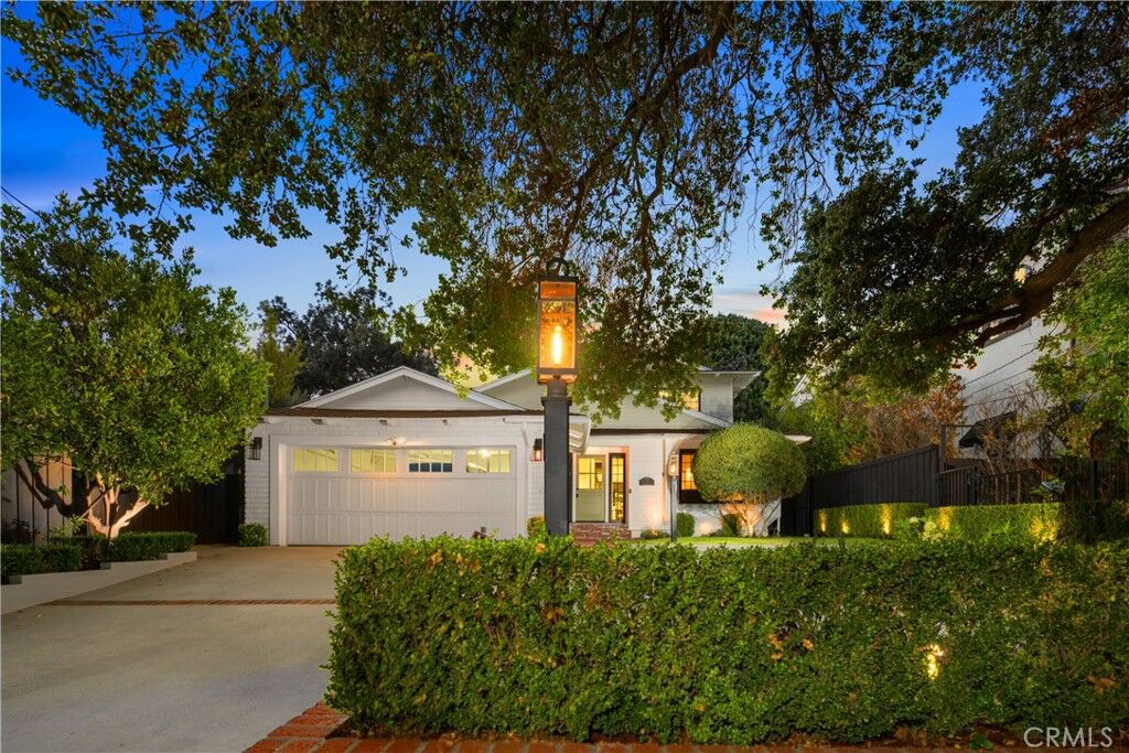 Property Photo:  589 W Grandview Avenue  CA 91024 