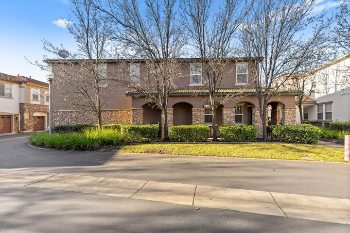 Property Photo: 1107 Hudson Circle CA 95648