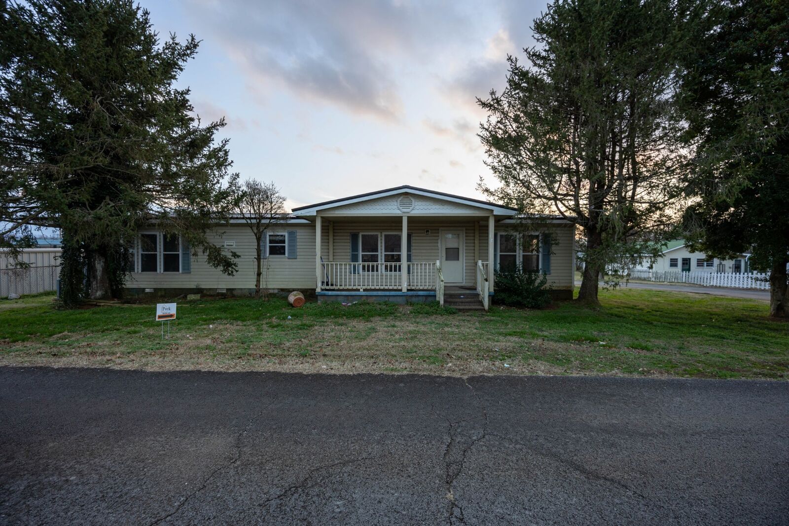 Property Photo: 103 Hill St S A TN 37318
