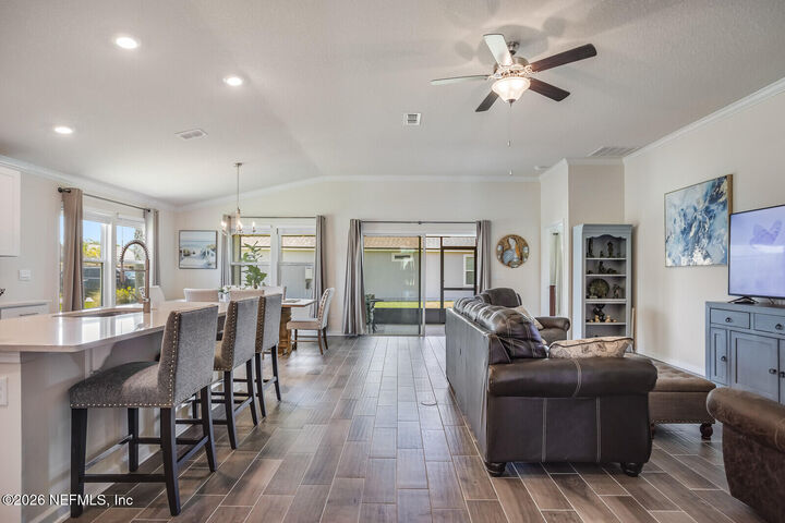 Property Photo: 500 Spoonbill Circle FL 32095