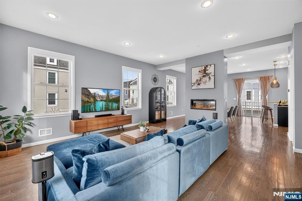 Property Photo:  48 Roosevelt Drive  NJ 07075 