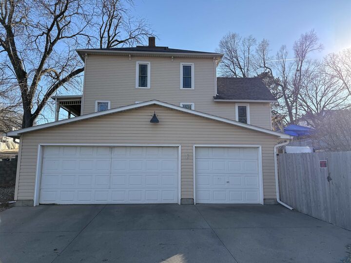 Property Photo:  307 S Helen St  IA 51105 