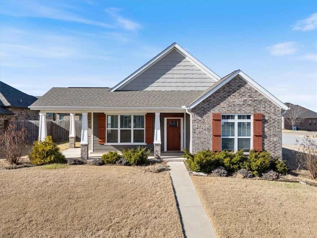 Property Photo:  1100 Canyon Gate Drive  AR 72761 